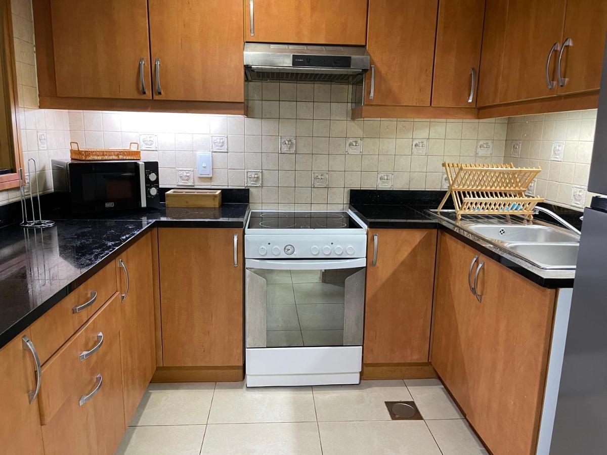 Metro Premium Location Spacious 2 Bedroom Apartment Right Next To The Metro Dubai Exterior photo